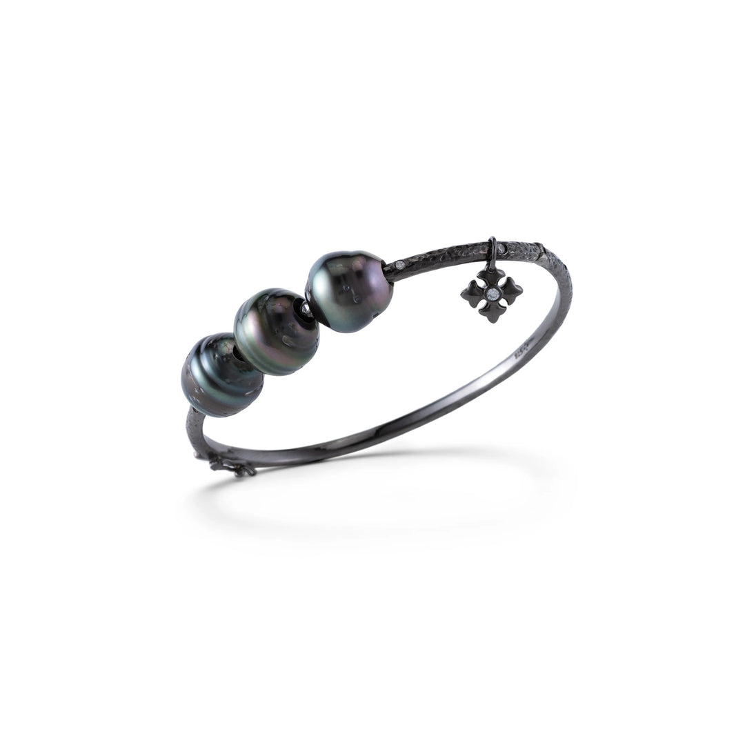 Mahalo Pearl Hinged Oval Bangle